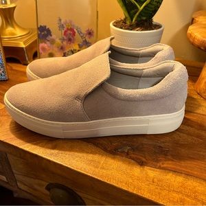 J/Slides NYC Gray Suede Slip on Sneakers Size 7.5
